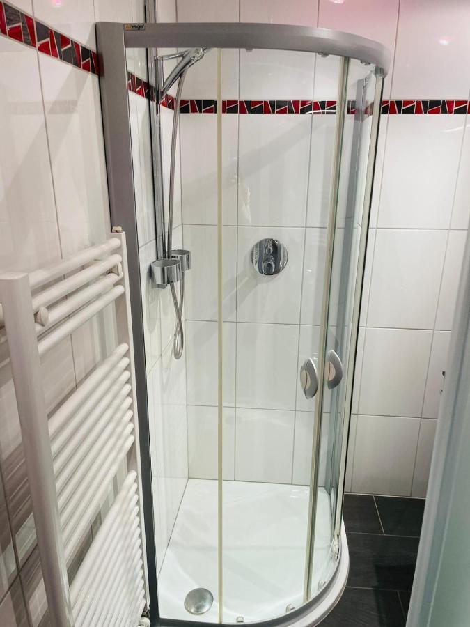Super Deluxe Apartment - Near U6, U3 In City Center Відень Екстер'єр фото